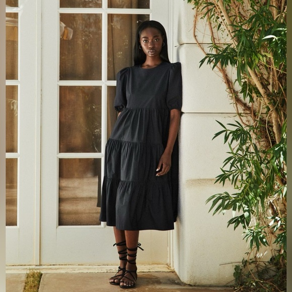 Aritzia Little Moon
Delphi Poplin Dress Black Size Medium - Picture 1 of 11